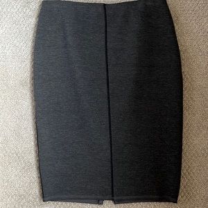 Ann Taylor Beautiful scuba type skirt